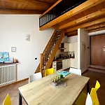 Casa Cele Apartment