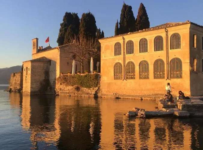 Casa Cele